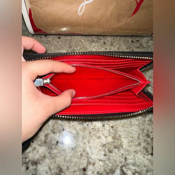 Christian Louboutin Paloma Kraft Medium Tote - Picture 16 of 16